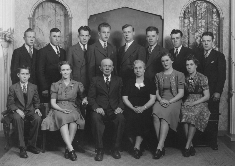 1941 Kenow Family Reunion
